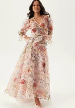 Ida Sjöstedt Juhlapyserot|Kukkakuosiset Topit*Beth Blouse