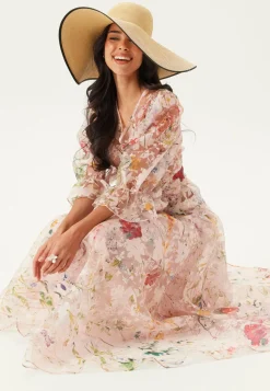 Ida Sjöstedt Juhlapyserot|Kukkakuosiset Topit*Beth Blouse