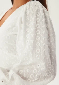 Bubbleroom Occasion Kesämekot|Pitkähihaiset Mekot*Broderie Anglaise Balloon Sleeve Dress