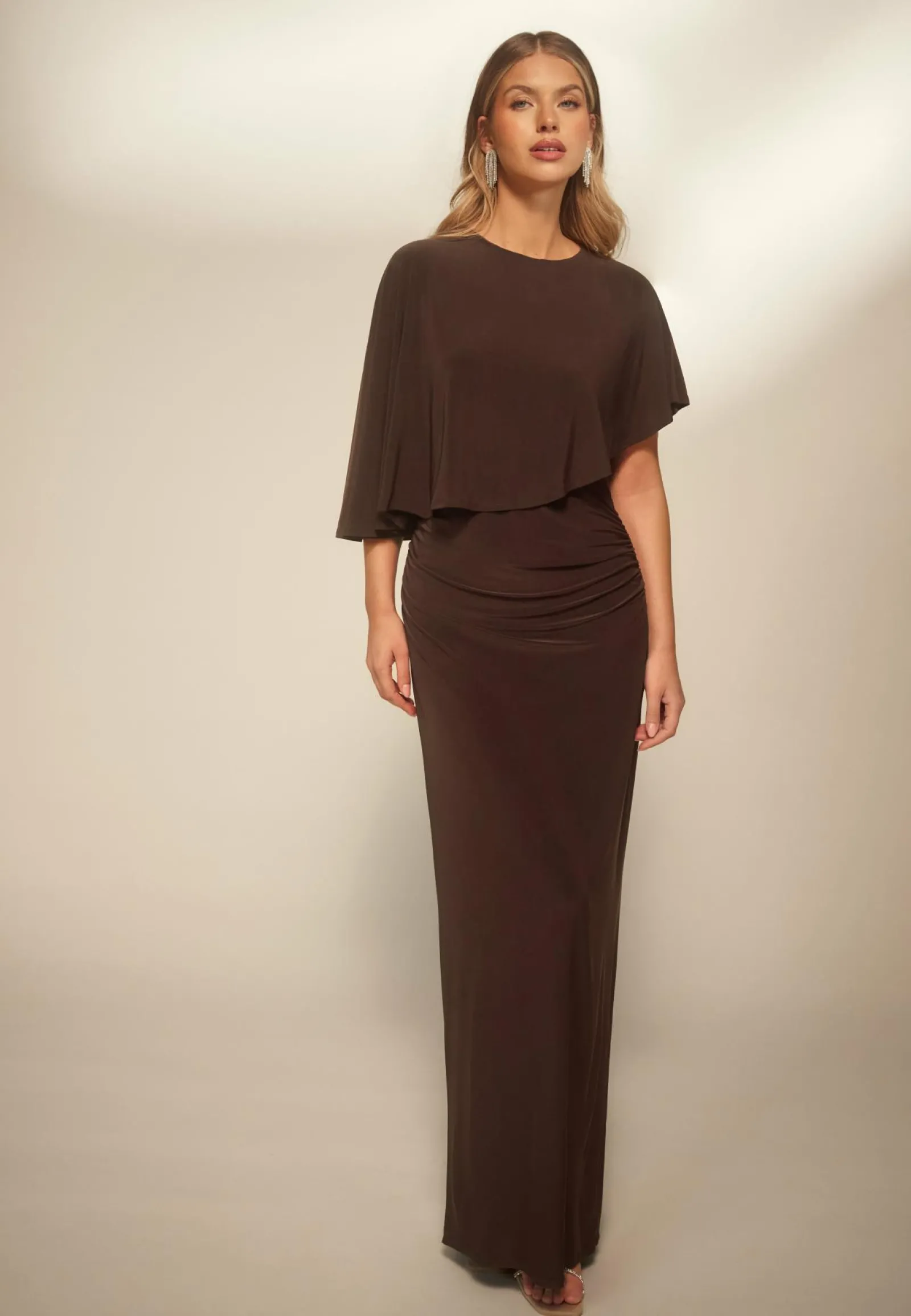 Bubbleroom Occasion Morsiusneitomekot|Trikoomekot*Cape Soft Maxi Dress