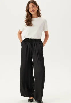 BUBBLEROOM Leveälahkeiset Housut|Keskivyötäröiset Housut*CC Viscose Satin Trousers