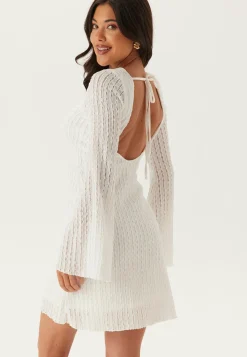 BUBBLEROOM Kesämekot|Pitkähihaiset Mekot*Deep Back Short Structured Dress