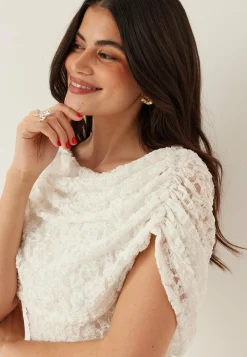 BUBBLEROOM Minimekot|Pitsimekot*Drapy Cape Lace Dress