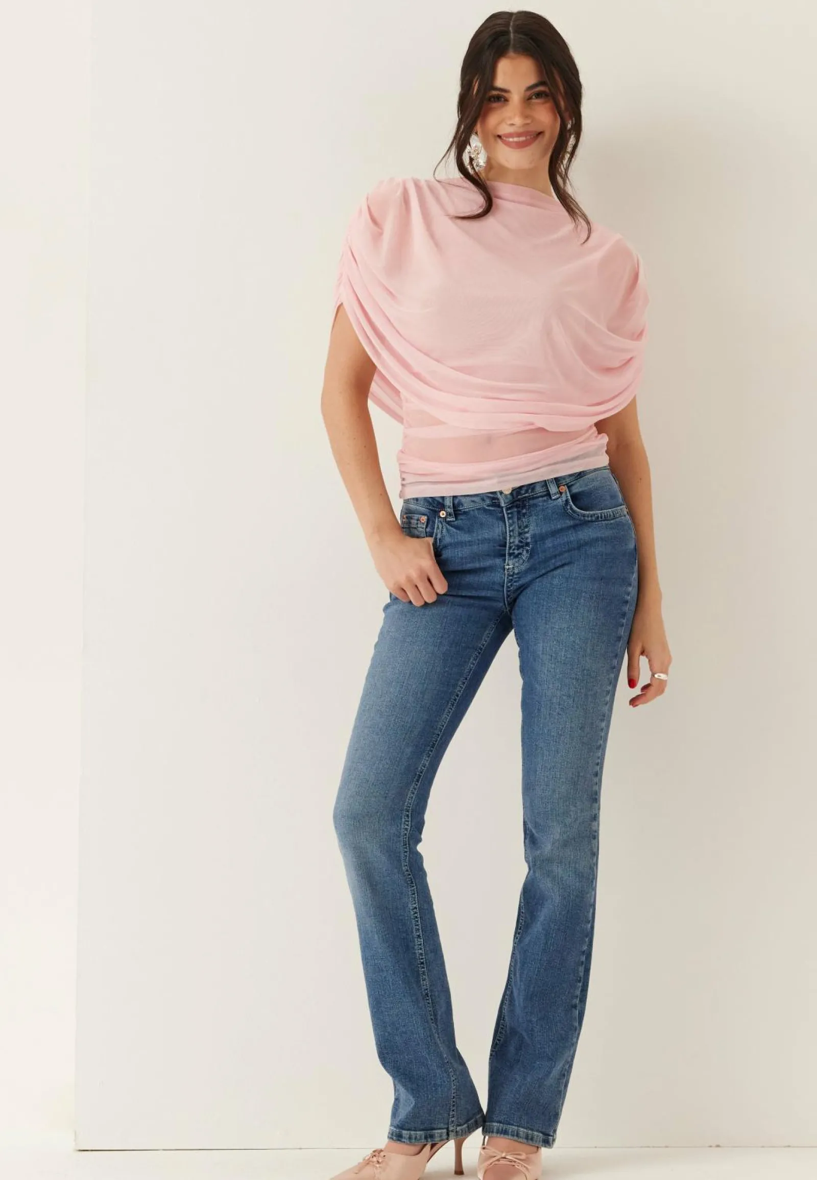 BUBBLEROOM Juhlatopit*Drapy Mesh Cape Top