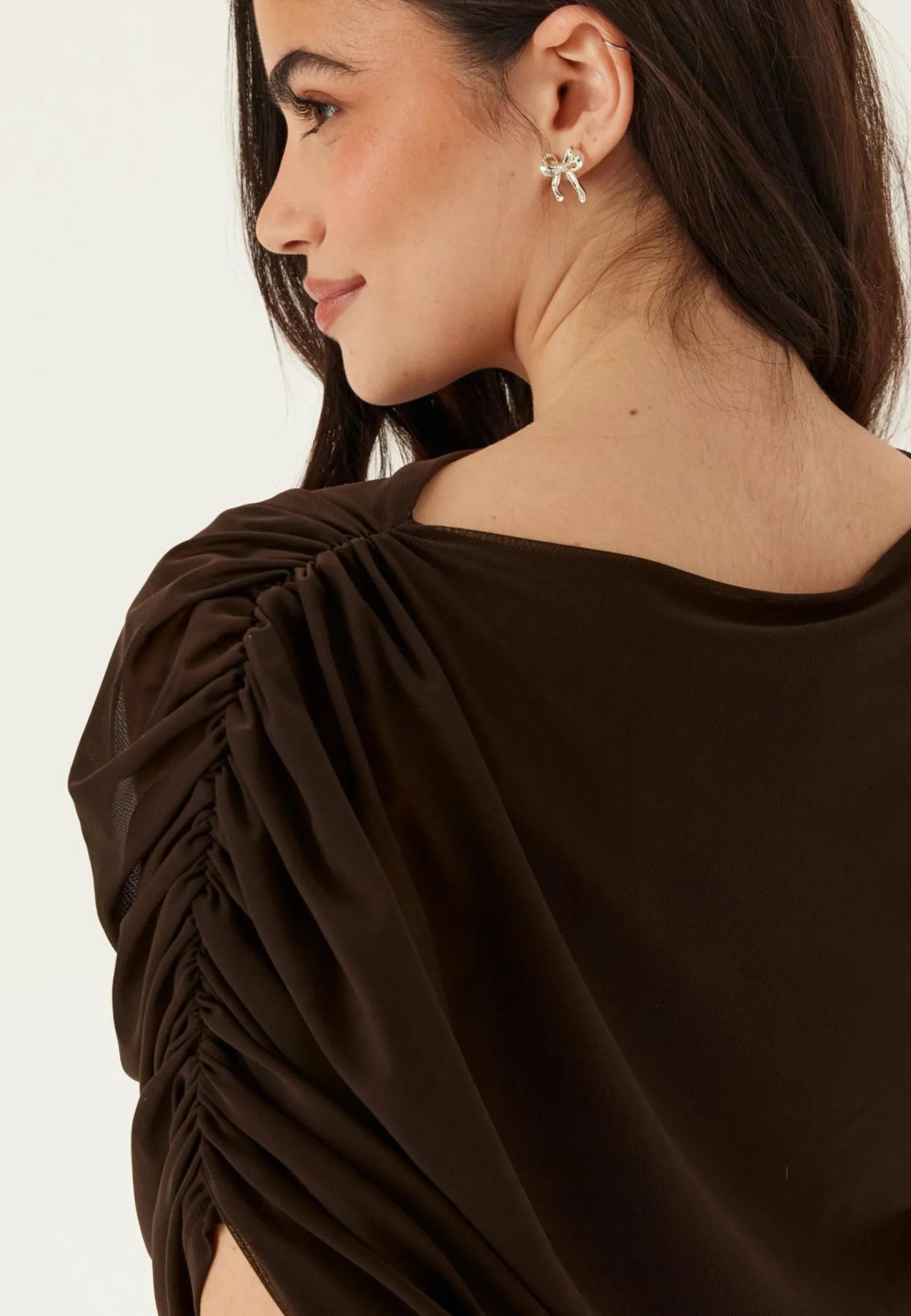 BUBBLEROOM Juhlatopit*Drapy Mesh Cape Top