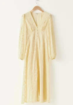 Bubbleroom Occasion Juhlamekot|Kesämekot*Embroidered Midi Dress