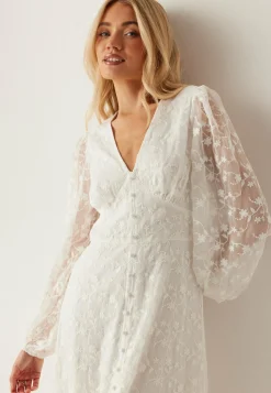 Bubbleroom Occasion Juhlamekot|Pitkähihaiset Mekot*Embroidered Midi Dress