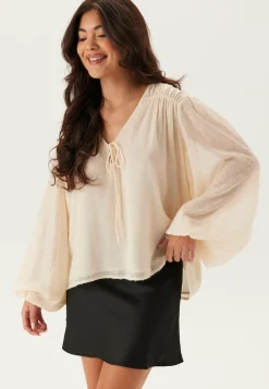 Bubbleroom Occasion Yksiväriset Puserot Ja Paidat|Tunikat Ja Puserot*Flowy Chiffon Blouse