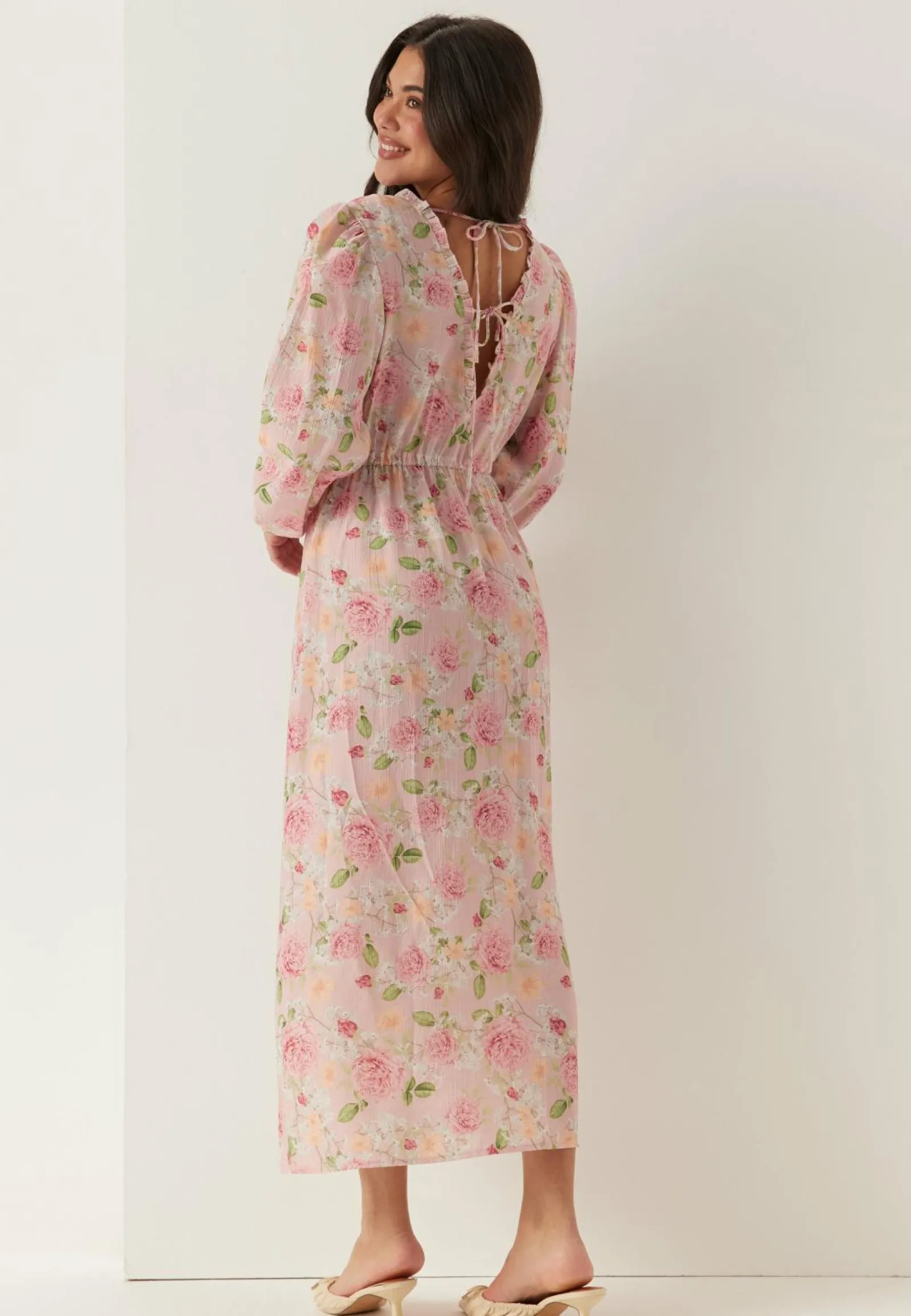 BUBBLEROOM Kukkakuosiset Ja Kuviolliset Mekot|Kietaisumekot*Flowy Maxi Dress