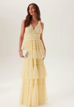 Bubbleroom Occasion Morsiusneitomekot|Vanhojentanssimekot*Frill Dotted Tulle Gown