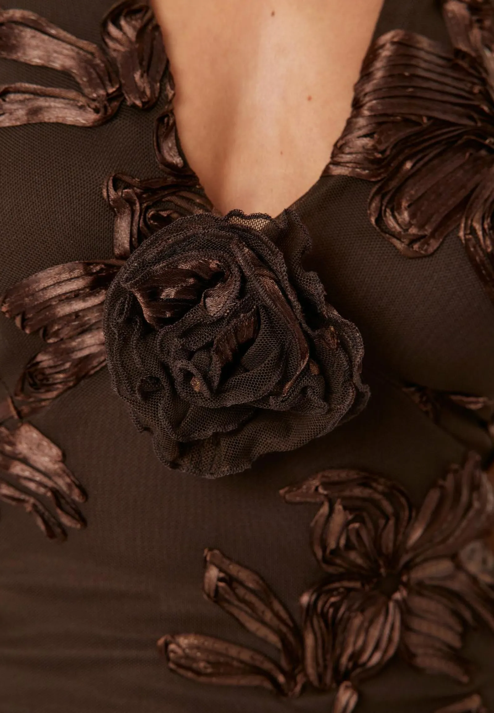 Bubbleroom Occasion Morsiusneitomekot|Kukkakuosiset Ja Kuviolliset Mekot*Halterneck Embroidered Gown