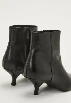 MAKE WAY Aidon Nahan Kengät|Saappaat*Heeled Leather Ankle Boot