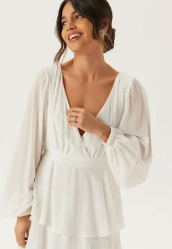 Goddiva Pitkähihaiset Mekot|Vanhojentanssimekot*Long Sleeve Tiered Maxi Dress