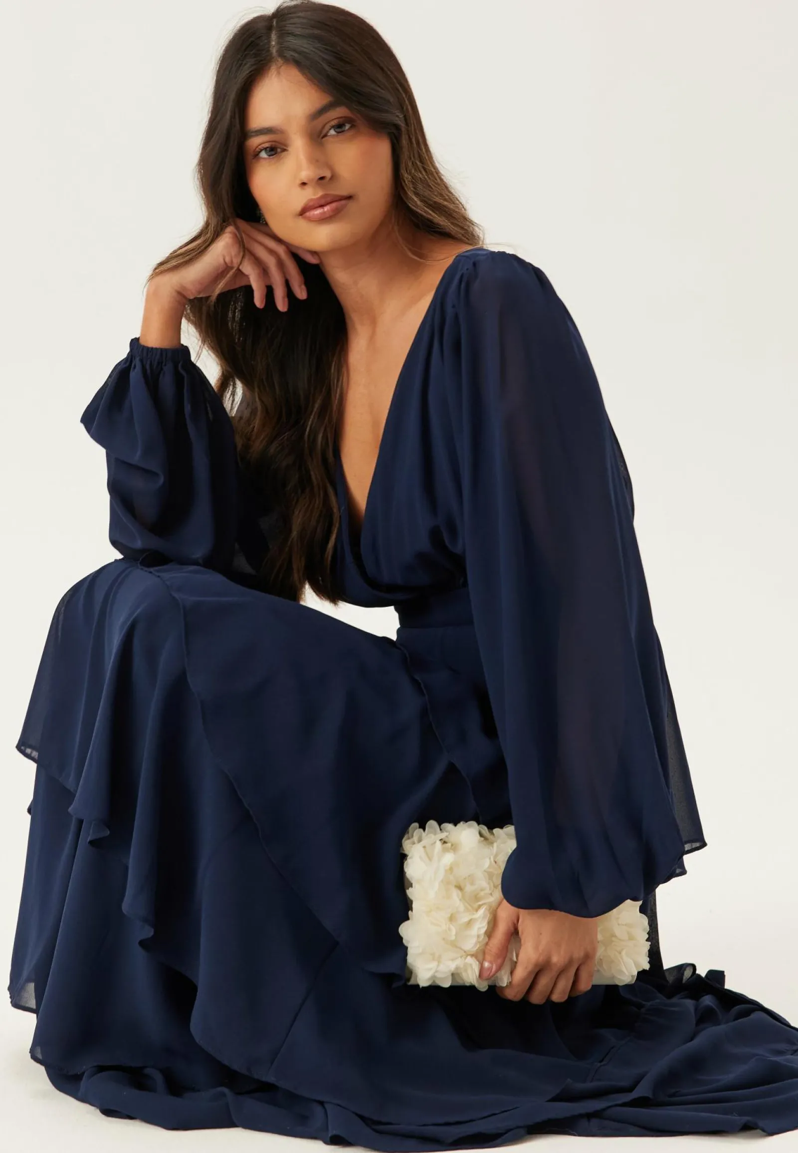 Goddiva Morsiusneitomekot|Juhlamekot*Long Sleeve Tiered Maxi Dress