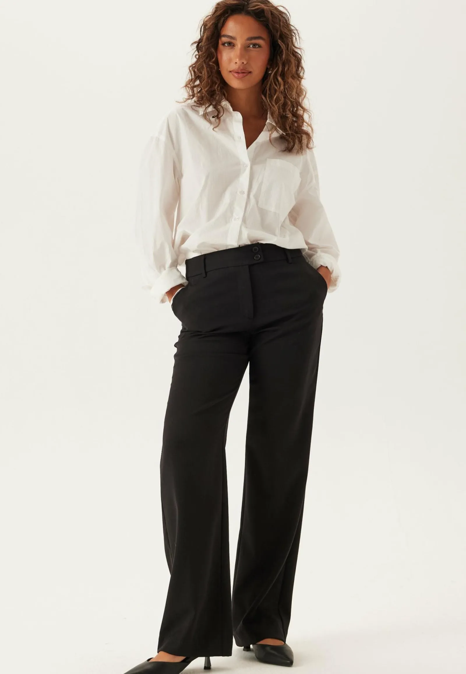 BUBBLEROOM Suorat Housut|Keskivyötäröiset Housut*Mid Waist Straight Back Pocket Trousers