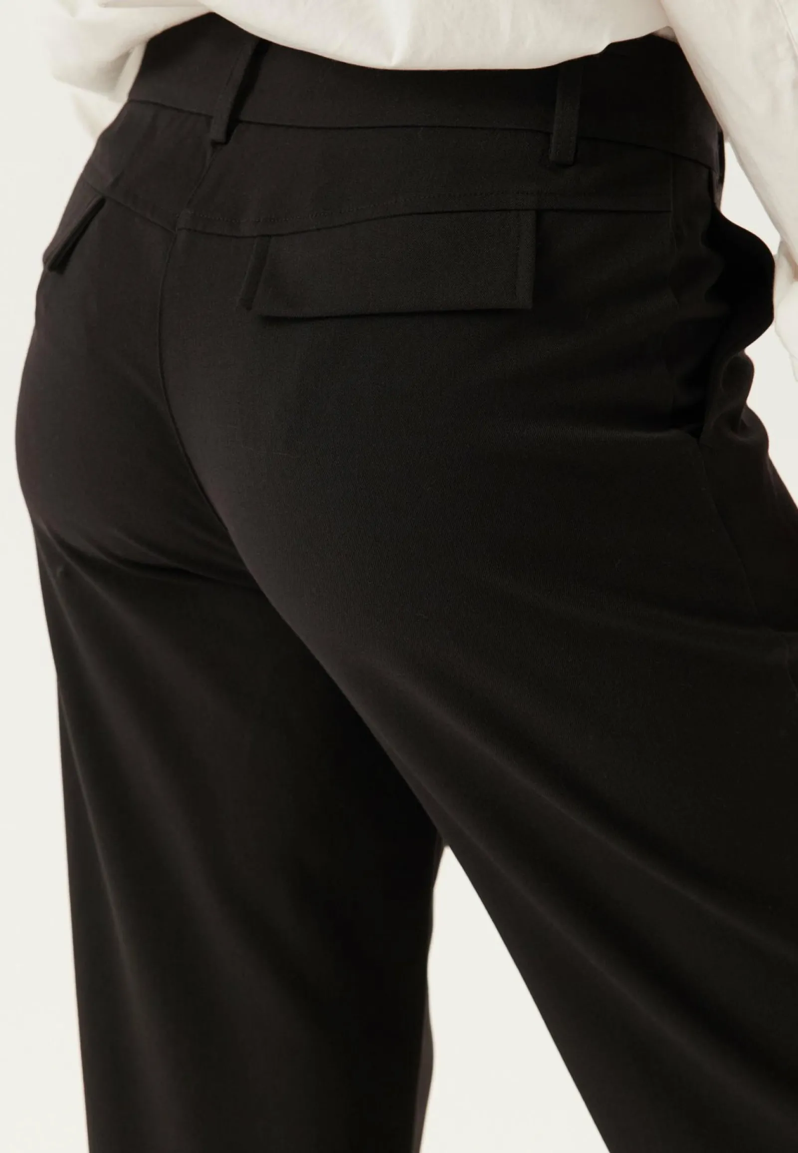 BUBBLEROOM Suorat Housut|Keskivyötäröiset Housut*Mid Waist Straight Back Pocket Trousers