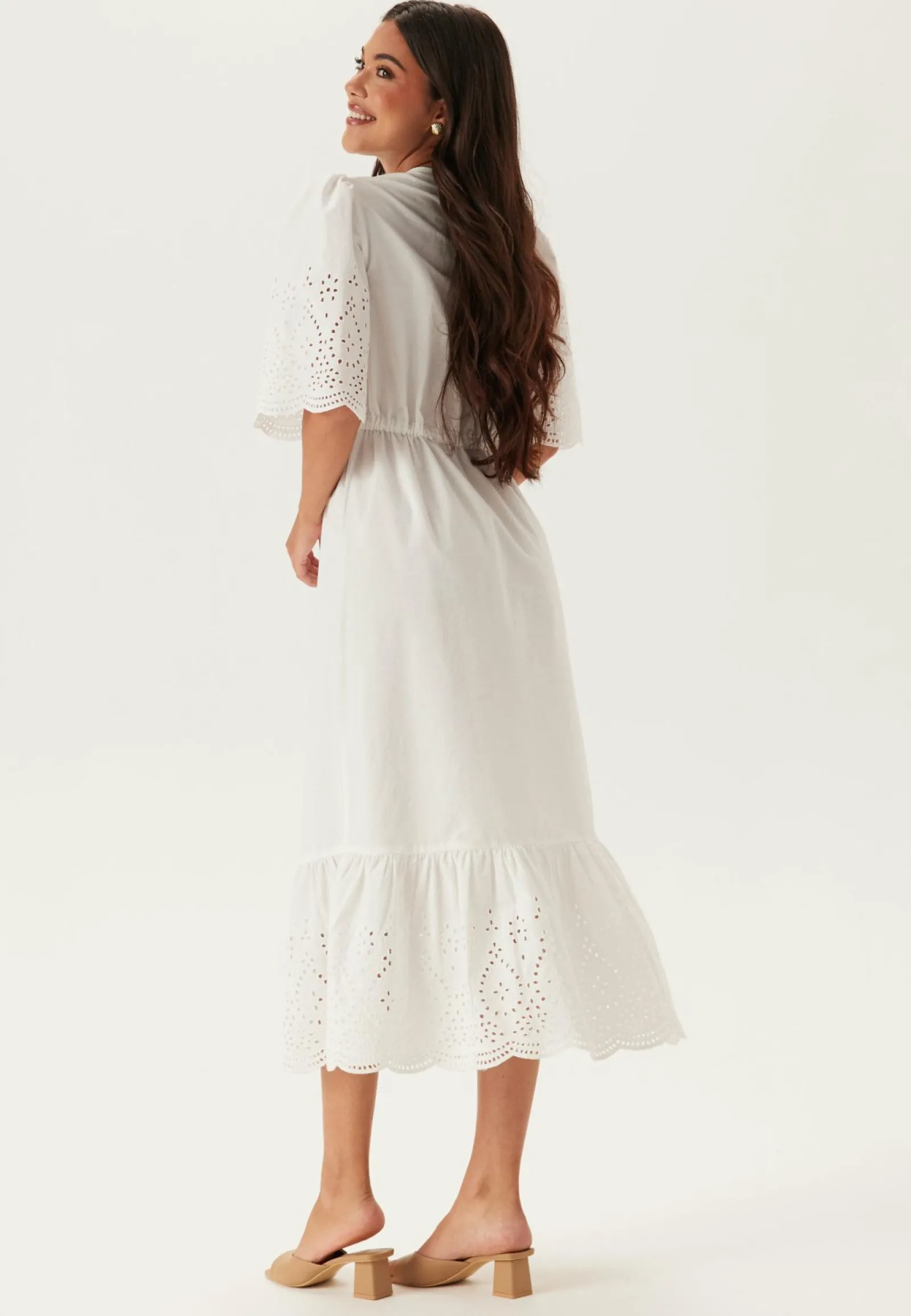 BUBBLEROOM Röyhelömekot|Kesämekot*Midi Broderie Anglaise Dress