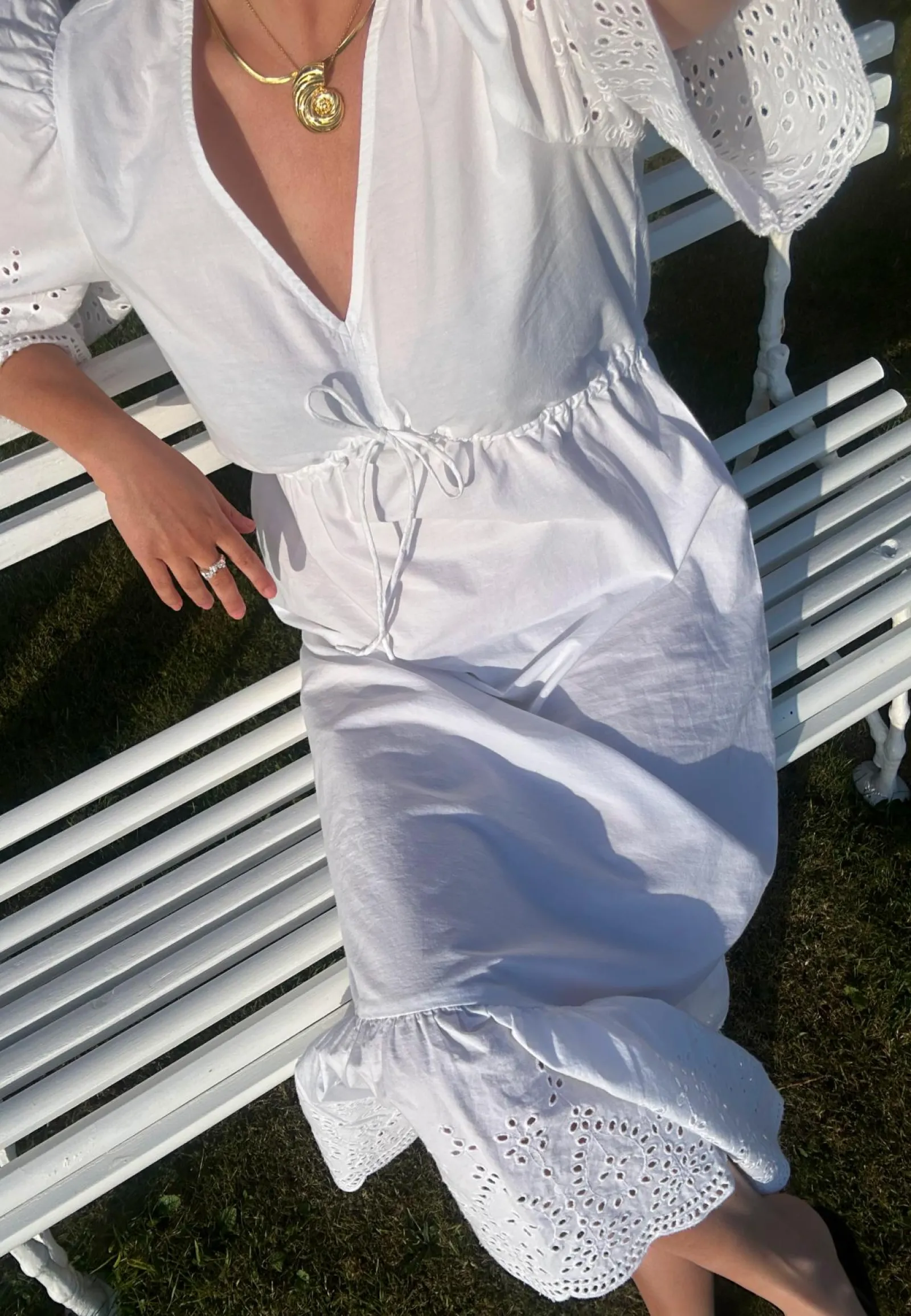 BUBBLEROOM Röyhelömekot|Kesämekot*Midi Broderie Anglaise Dress