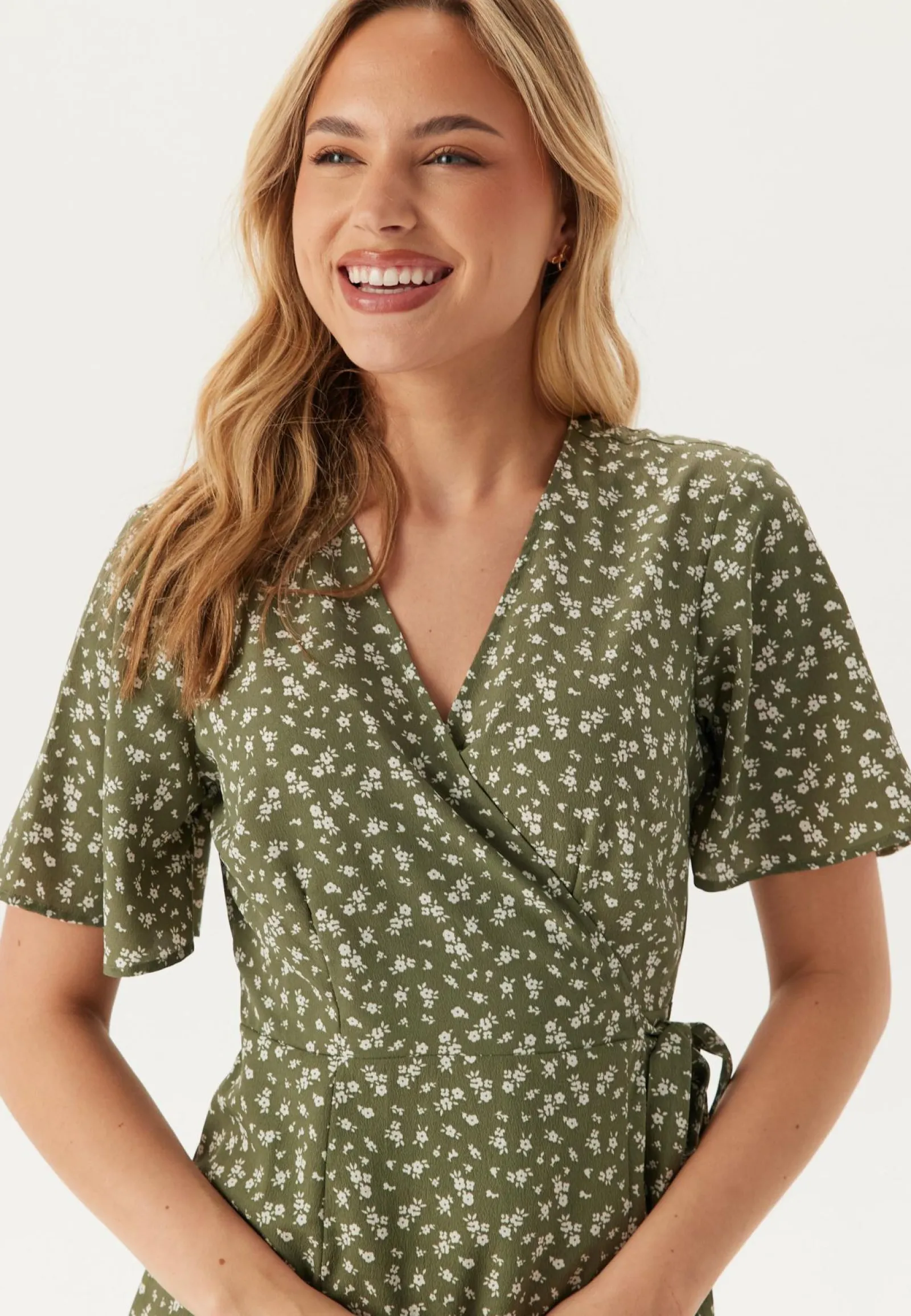 BUBBLEROOM Kukkakuosiset Ja Kuviolliset Mekot|Kietaisumekot*Midi Butterfly Wrap Dress