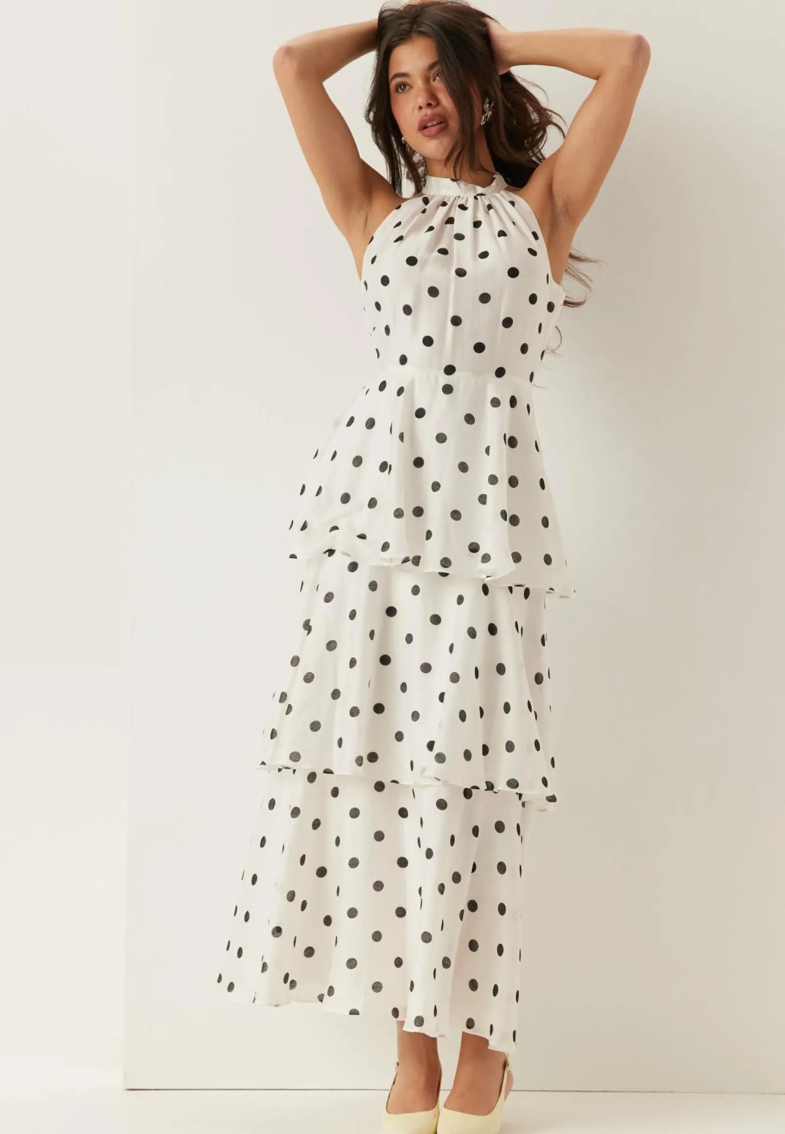 FOREVER NEW Juhlamekot|Pilkulliset Mekot*Monroe Tier Halter Midi Dress