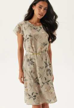 Ida Sjöstedt Kukkakuosiset Ja Kuviolliset Mekot|Kesämekot*Nadia Dress