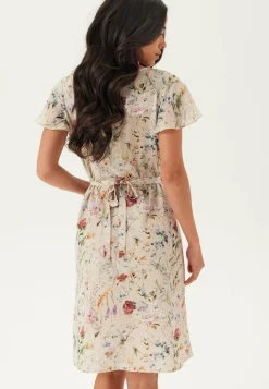 Ida Sjöstedt Kukkakuosiset Ja Kuviolliset Mekot|Kesämekot*Nadia Dress