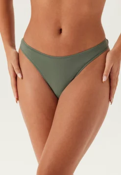 DORINA Alushousut*Noa Thong