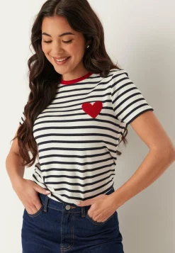 ONLY T-Paidat|Rennot Topit*Onlheart Life S/S TEE JRS NOOS