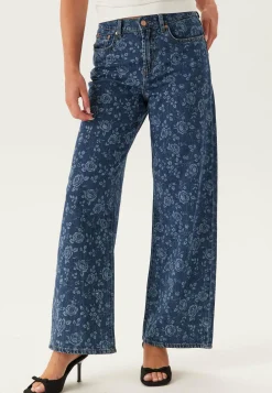 ONLY Farkut|Leveälahkeiset Farkut*Onlhope Ex Hw Wide Rose Aop Dn