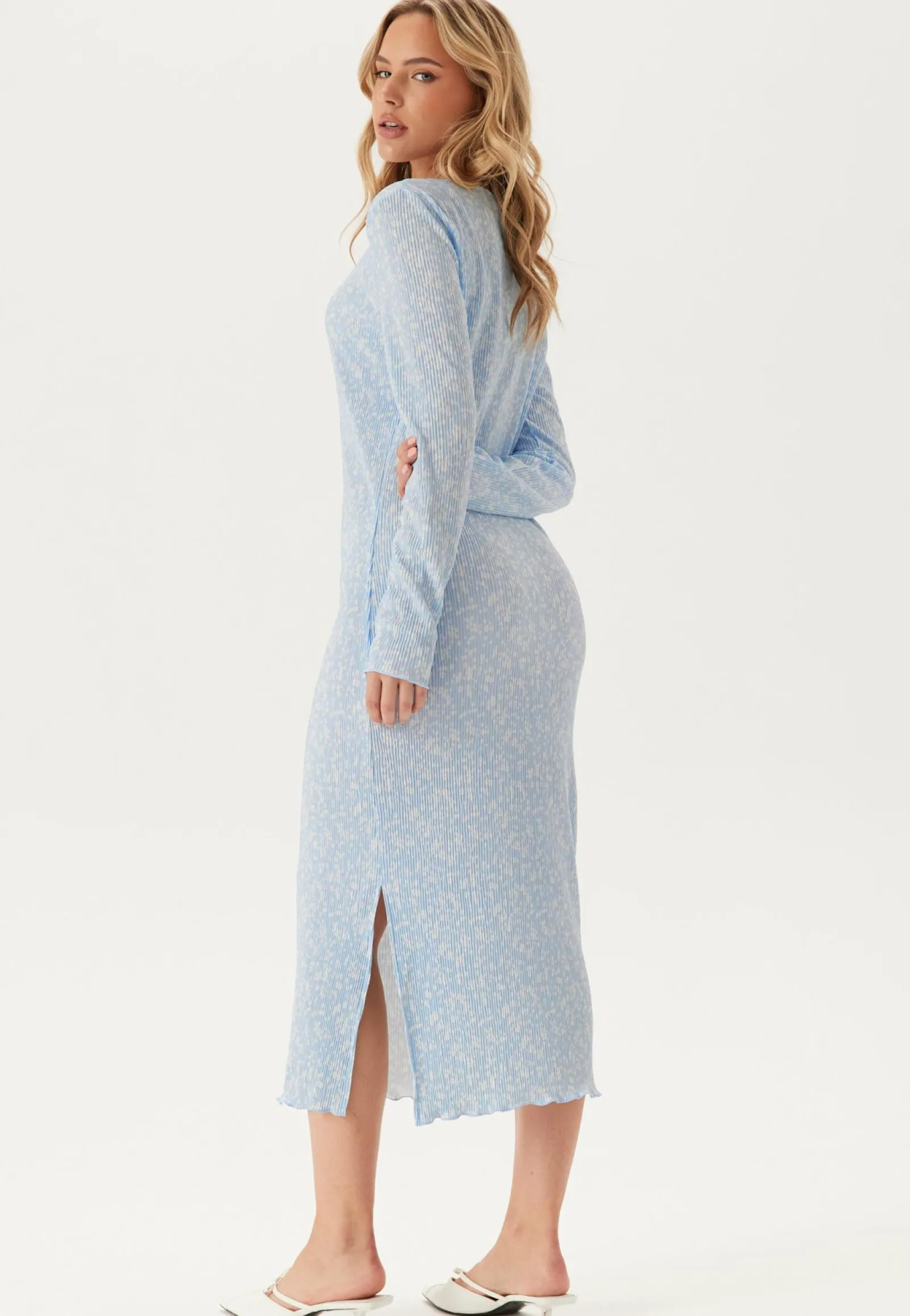 Pieces Kukkakuosiset Ja Kuviolliset Mekot|Pitkähihaiset Mekot*Pcflora Ls Midi Dress