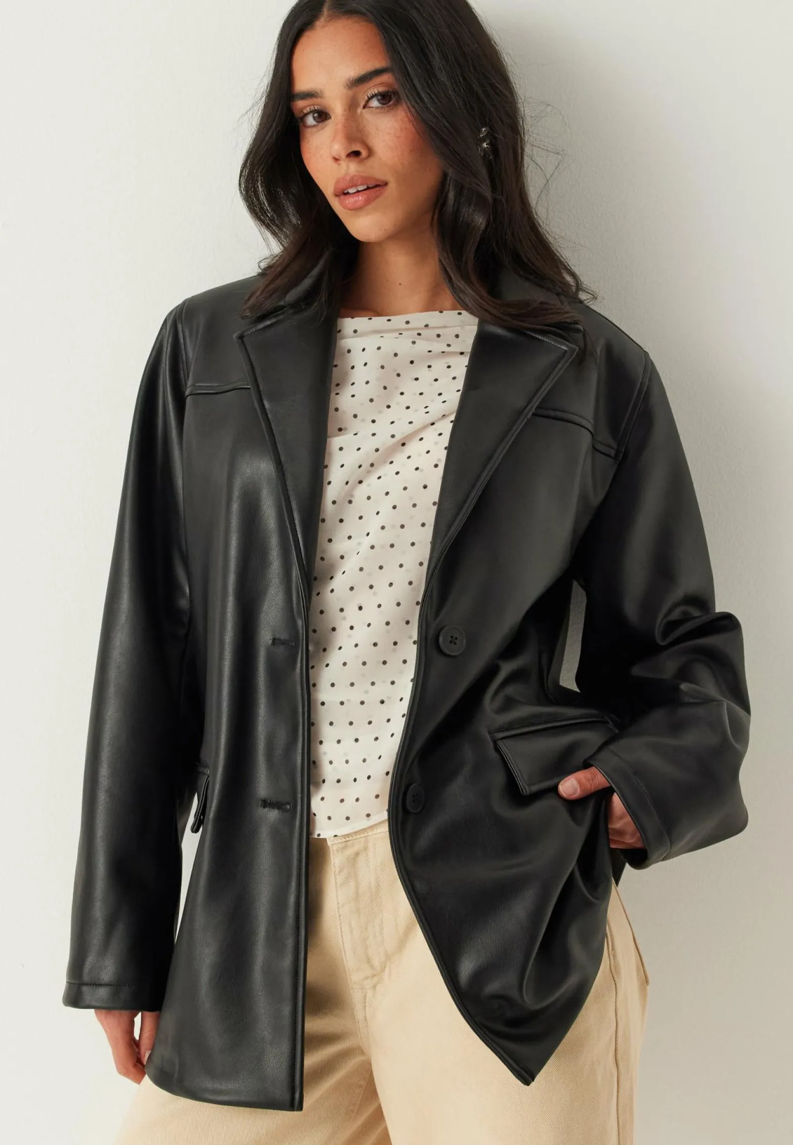 BUBBLEROOM Ylisuurikokoiset Bleiserit|Rennot Bleiserit*PU Blazer Jacket