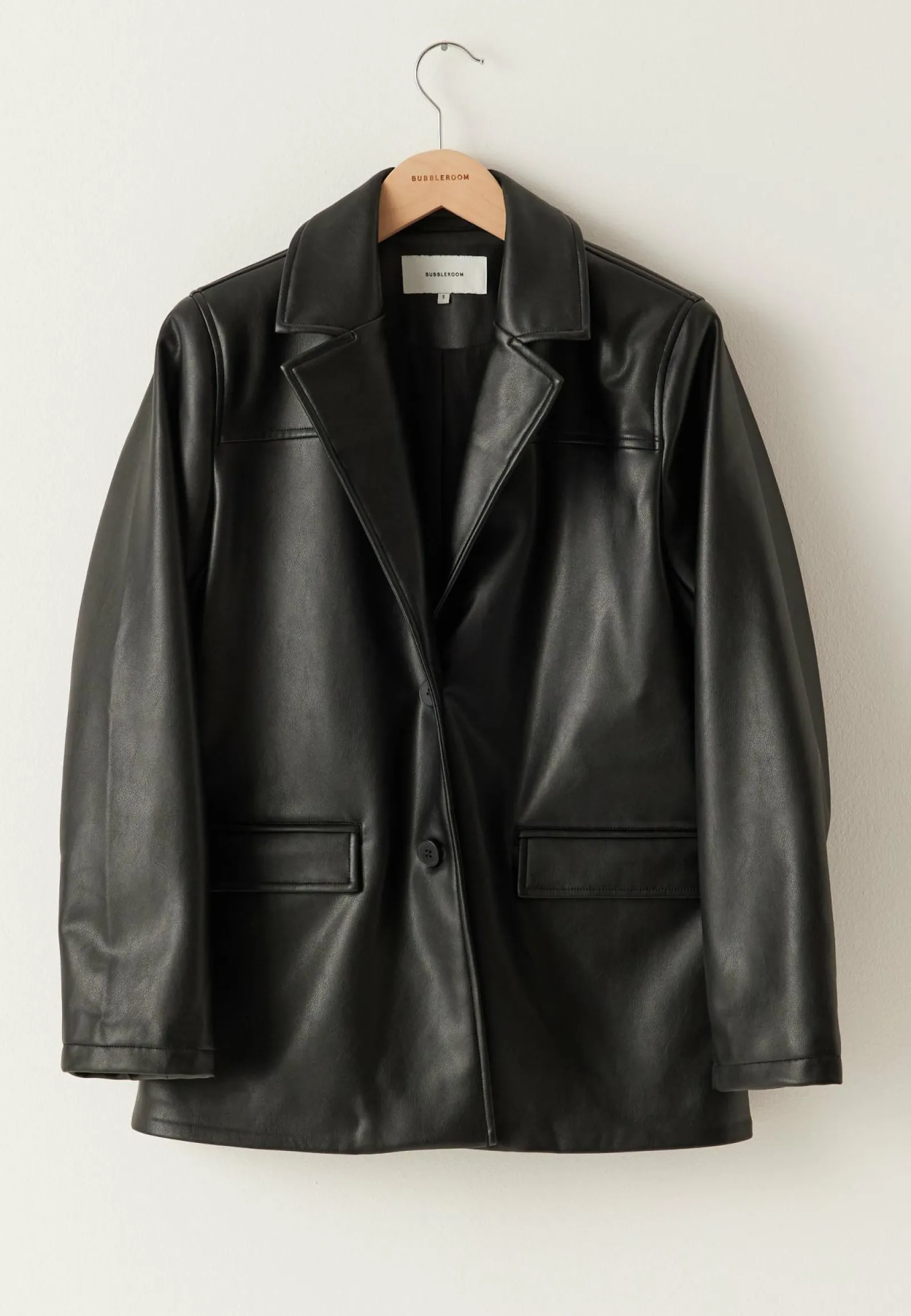 BUBBLEROOM Ylisuurikokoiset Bleiserit|Rennot Bleiserit*PU Blazer Jacket