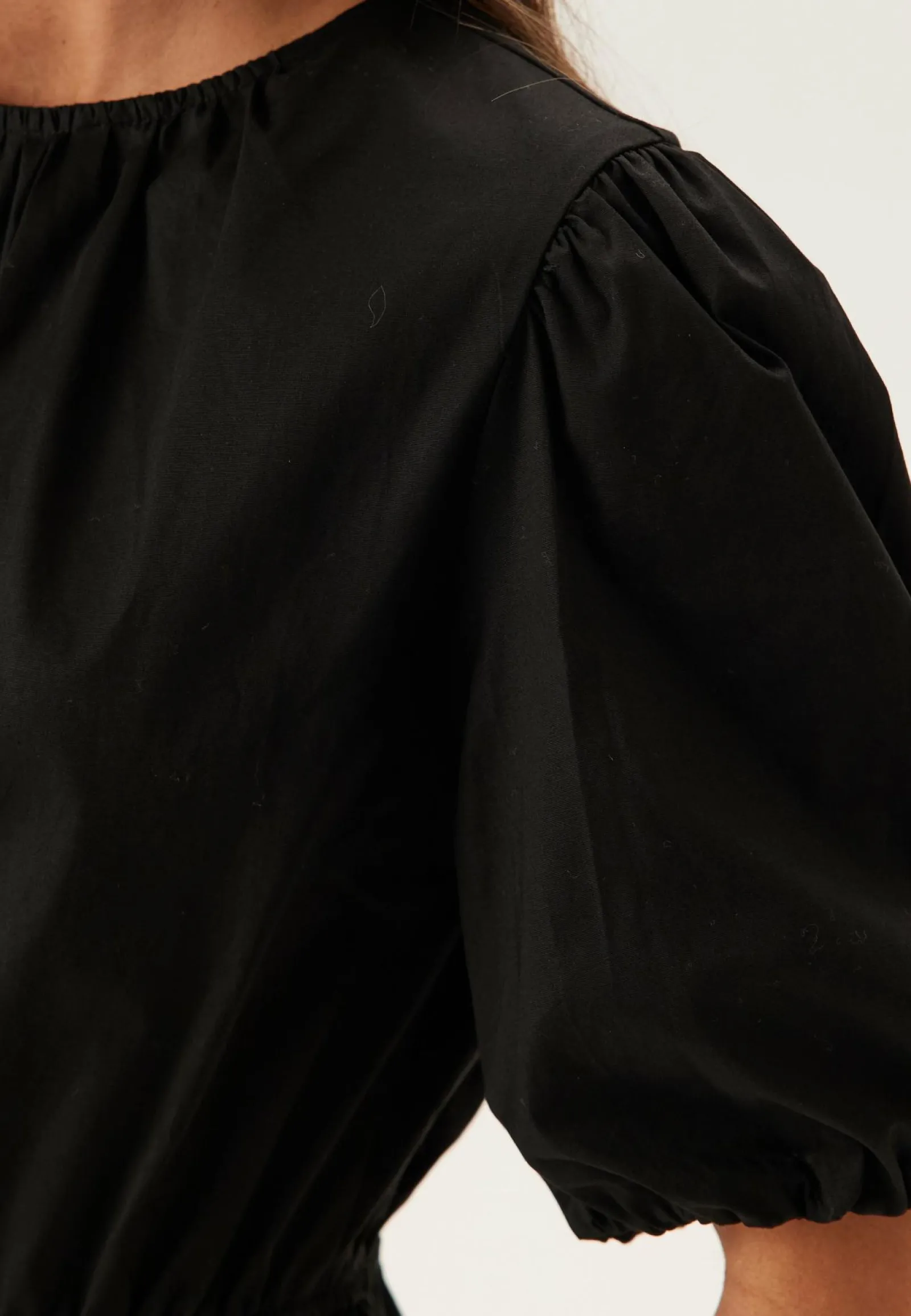 BUBBLEROOM Yksiväriset Puserot Ja Paidat|Röyhelöpuserot*Puff Sleeve Peplum Blouse