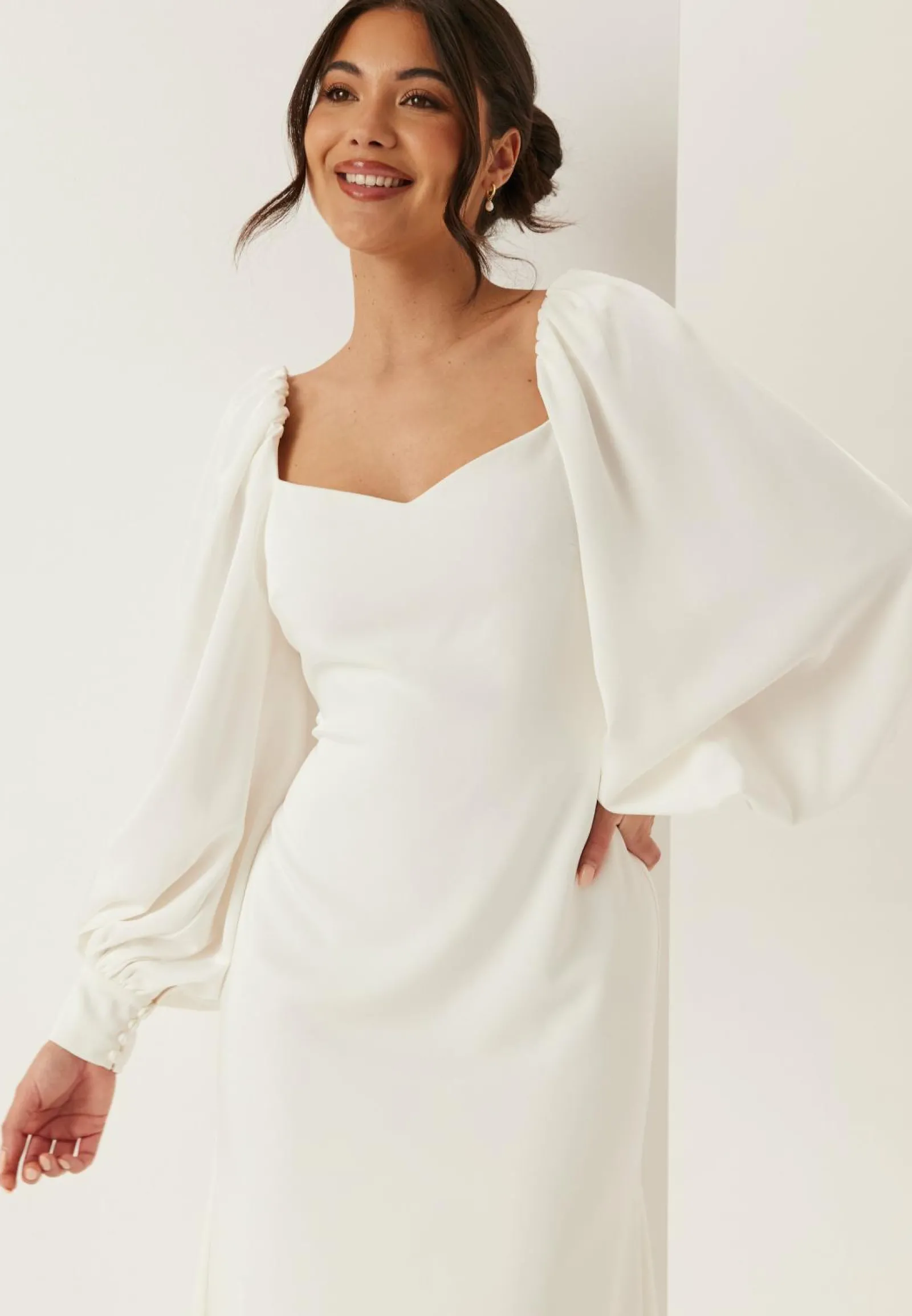 Bubbleroom Occasion Pitkähihaiset Mekot|Häämekot*Puff Sleeve Wedding Gown