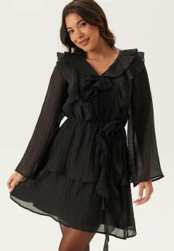 BUBBLEROOM Röyhelömekot|Uudenvuoden Mekot*Ruffle Short Dress