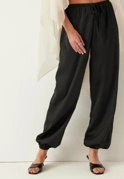 BUBBLEROOM Juhlasetit|Keskivyötäröiset Housut*Satin Balloon Trousers