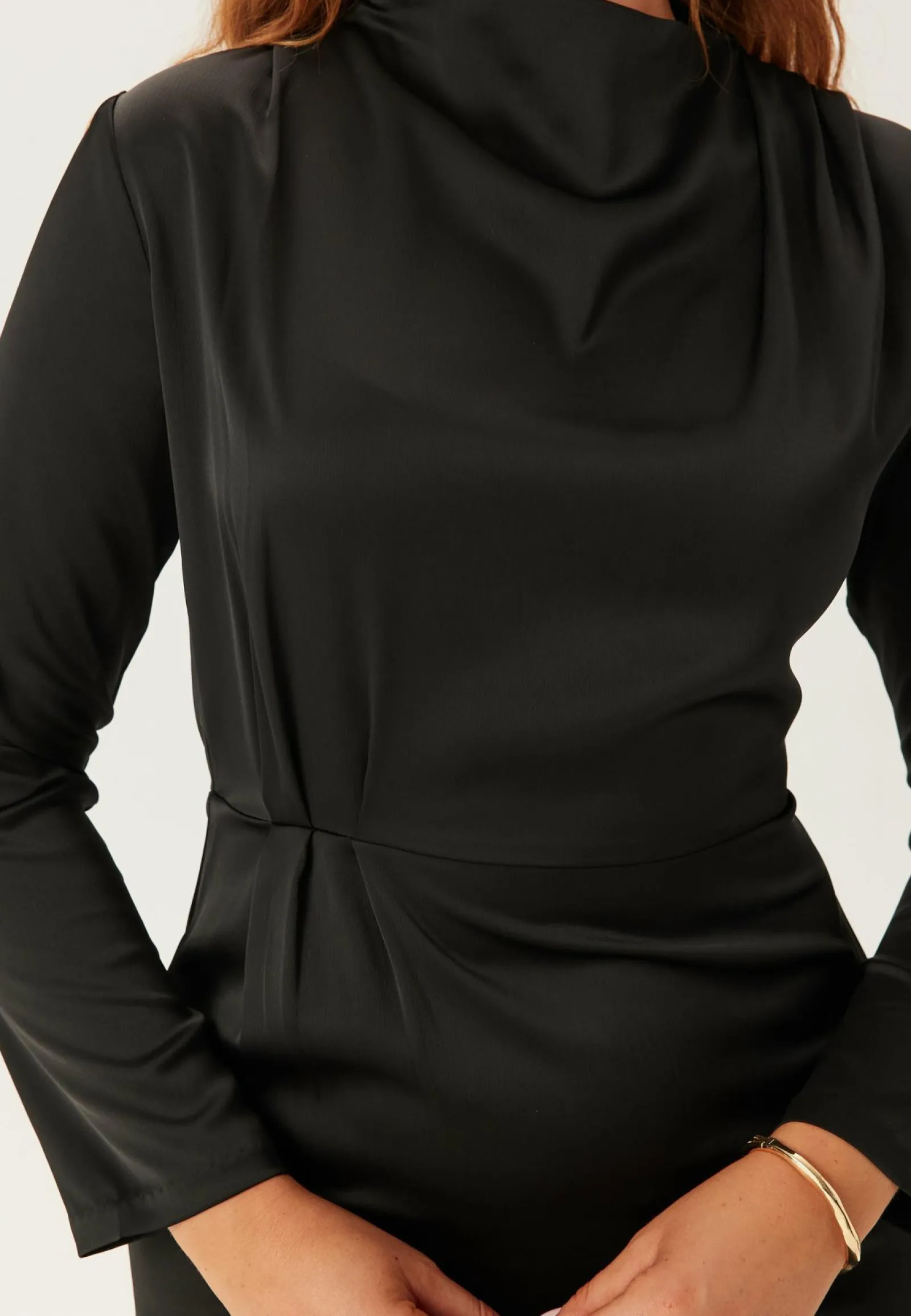 Bubbleroom Occasion Satiinimekot|Pitkähihaiset Mekot*Satin Cowl Neck Midi Dress