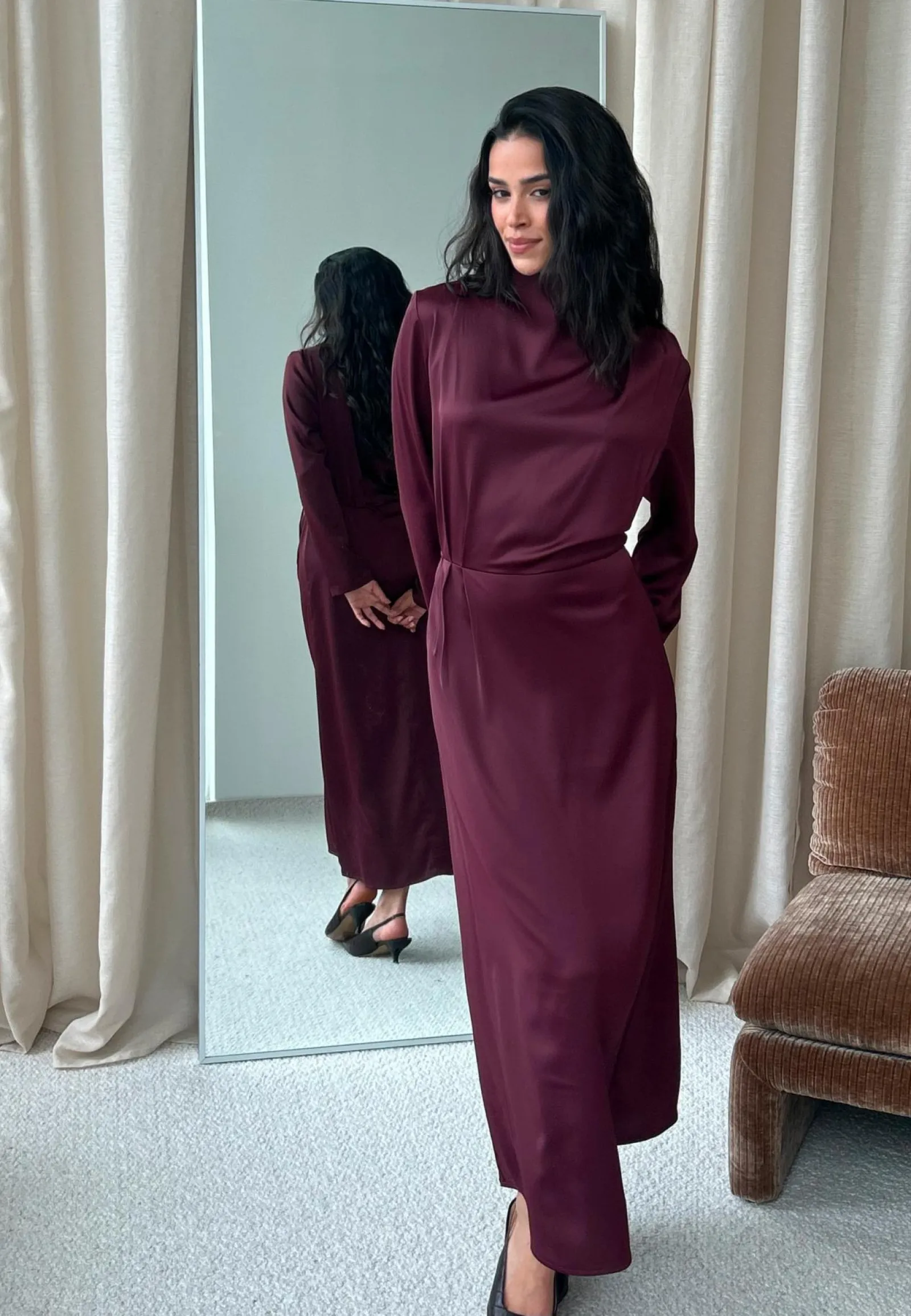 Bubbleroom Occasion Satiinimekot|Midimekot*Satin Cowl Neck Midi Dress