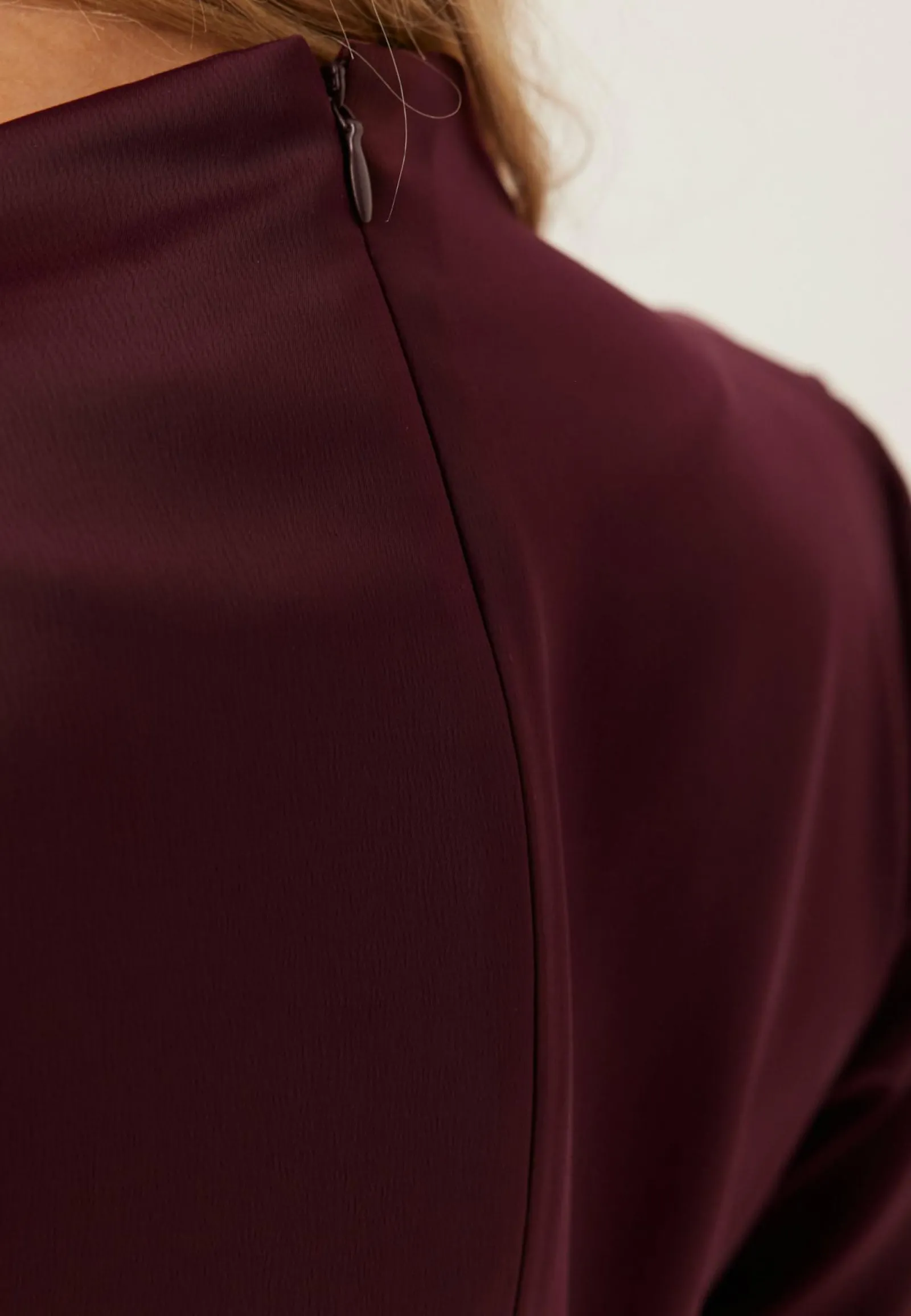 Bubbleroom Occasion Satiinimekot|Midimekot*Satin Cowl Neck Midi Dress