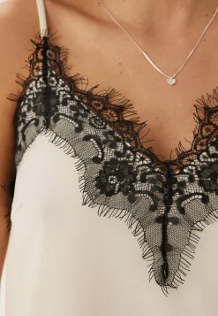 BUBBLEROOM Juhlapyserot|Hihattomat Topit*Satin Lace Singlet