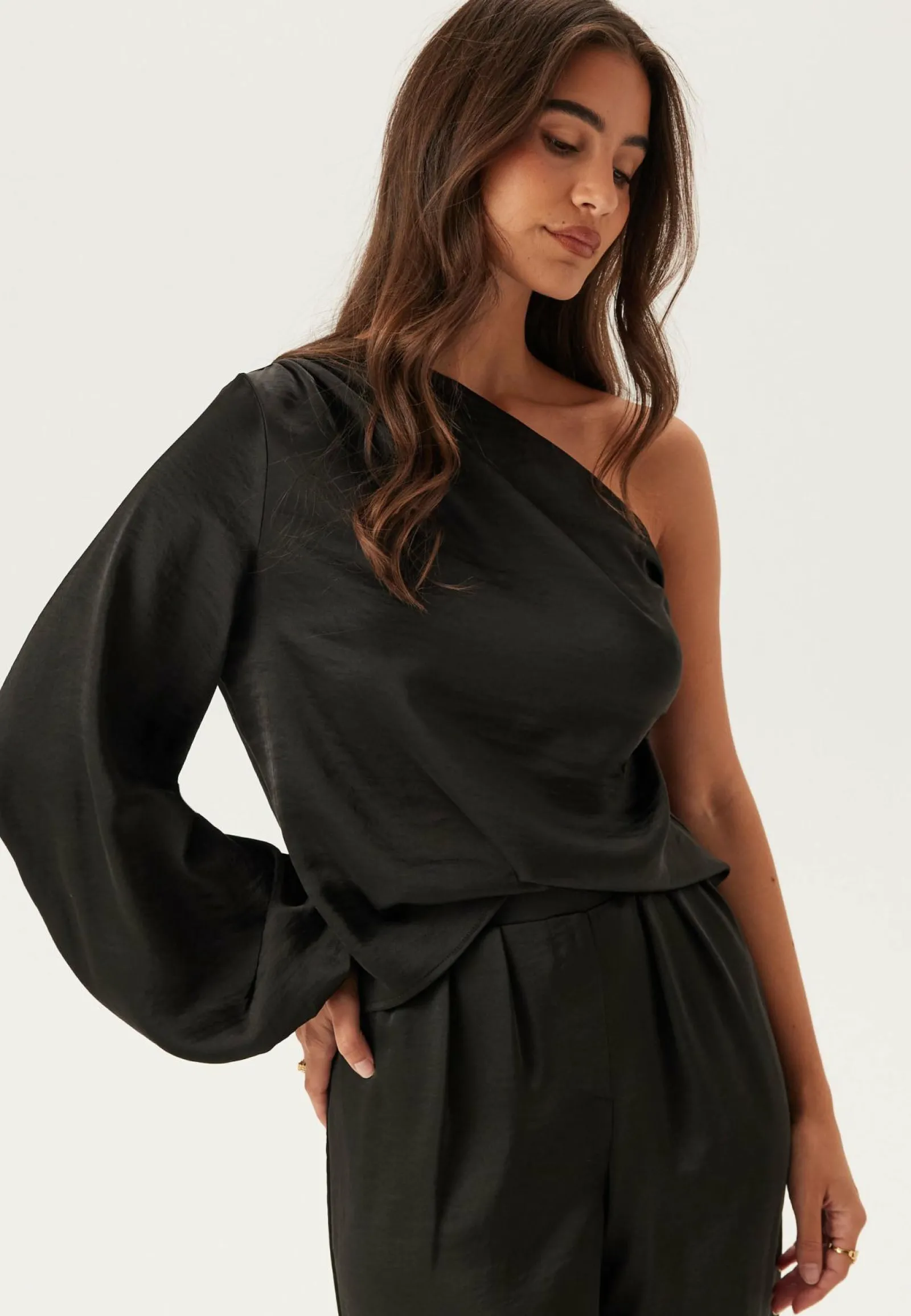 BUBBLEROOM Yksiväriset Puserot Ja Paidat|Tunikat Ja Puserot*Satin One Shoulder Blouse