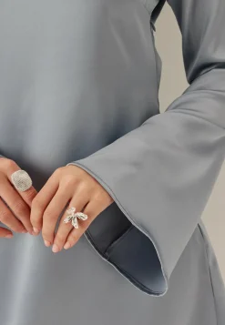 BUBBLEROOM Satiinimekot|Pitkähihaiset Mekot*Satin Trumpet Sleeve Short Dress