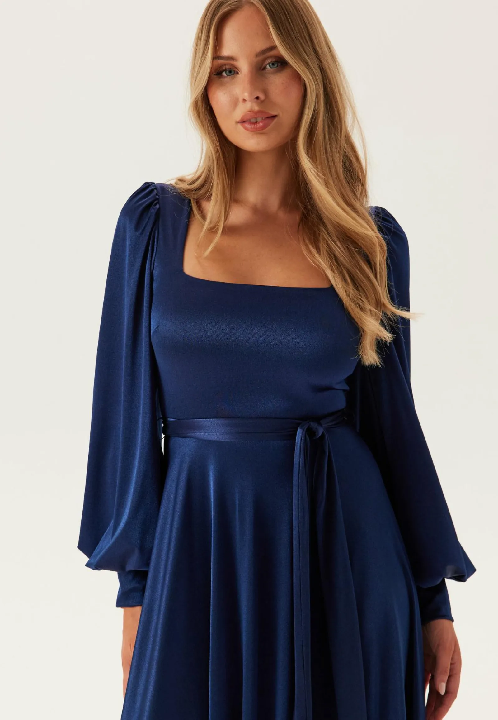 Goddiva Morsiusneitomekot|Pitkähihaiset Mekot*Satin Volume Sleeve Maxi Dress