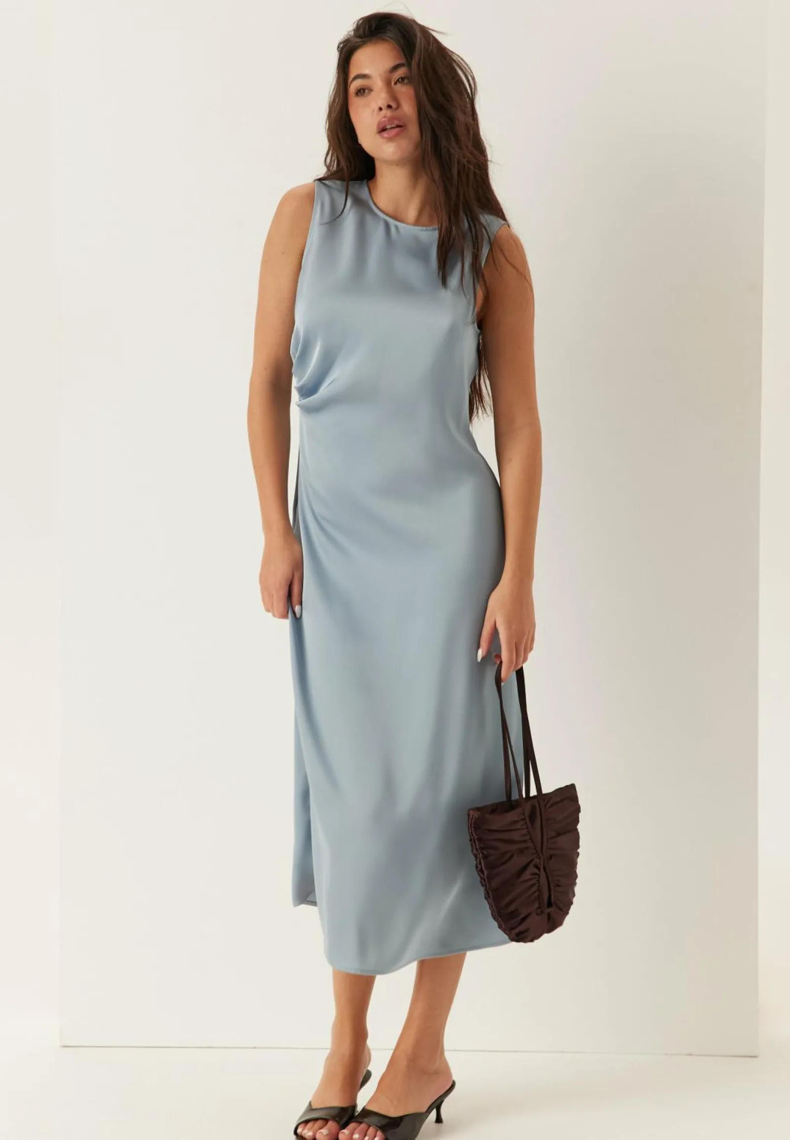 SELECTED Satiinimekot|Midimekot*Slfchloe Slim Sl O-neck Midi Dress