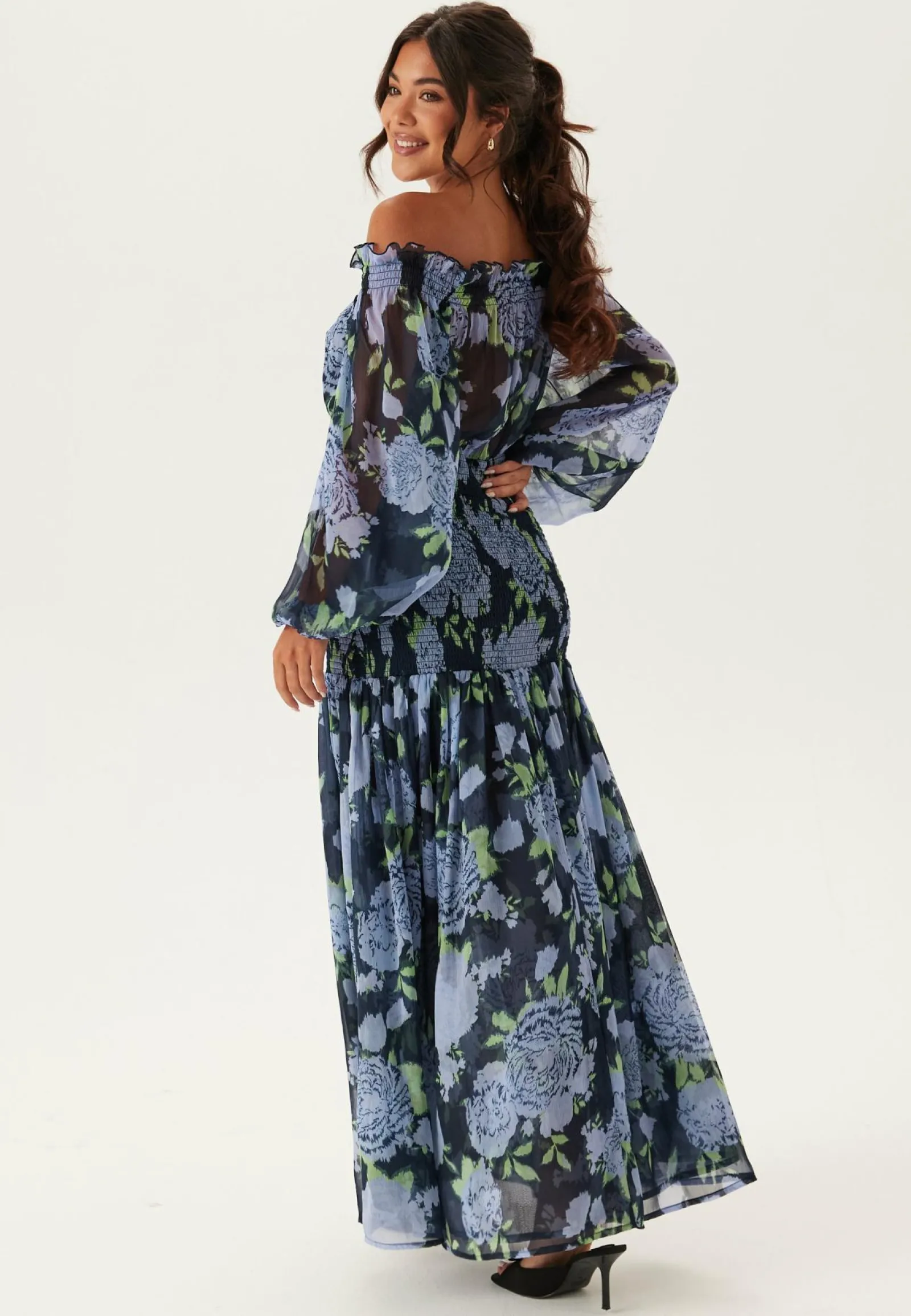 Bubbleroom Occasion Smokkimekot|Juhlamekot*Smock Off Shoulder Maxi Dress