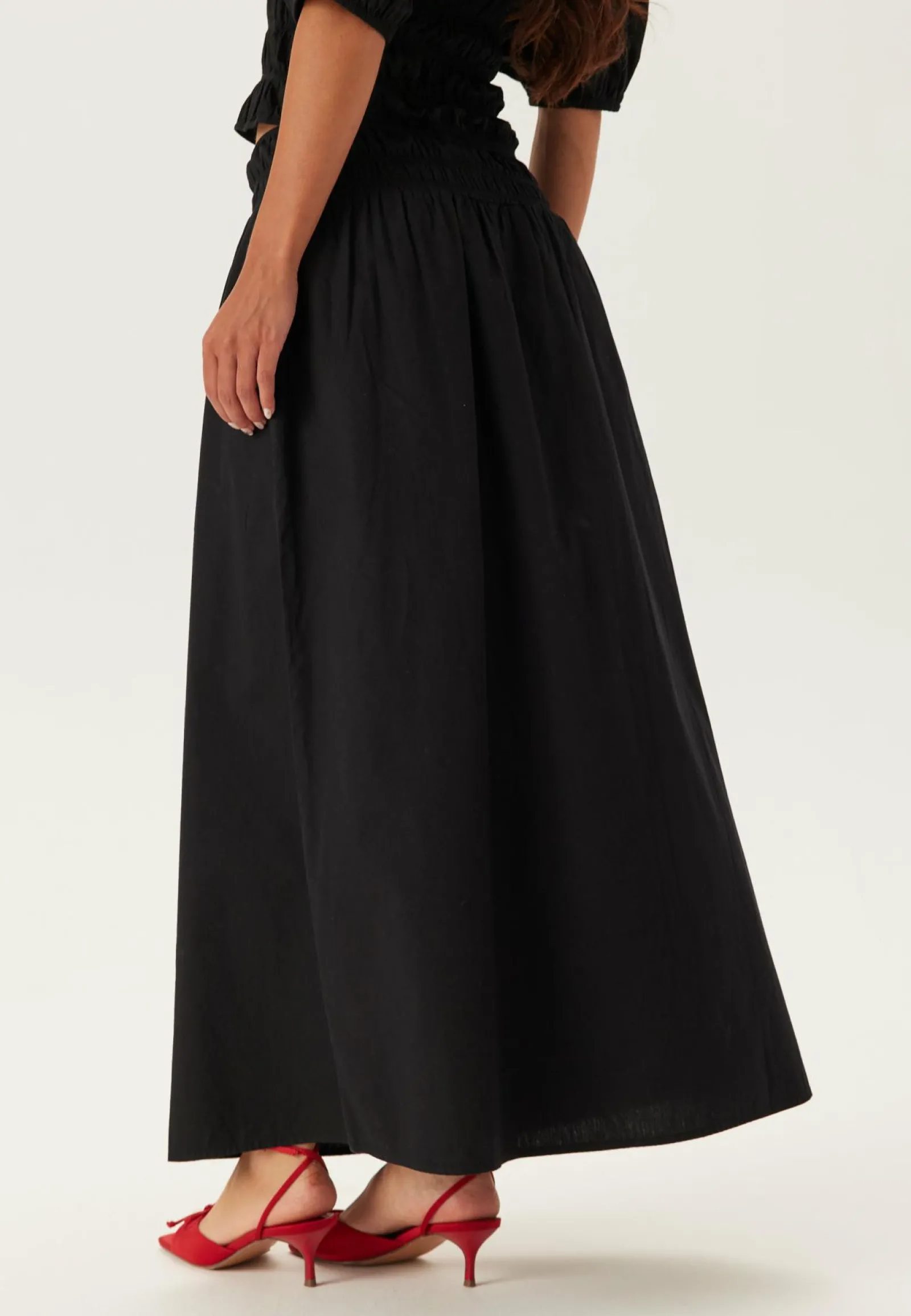 BUBBLEROOM Rennot Setit|Juhlameet*Smock Waist Maxi Skirt
