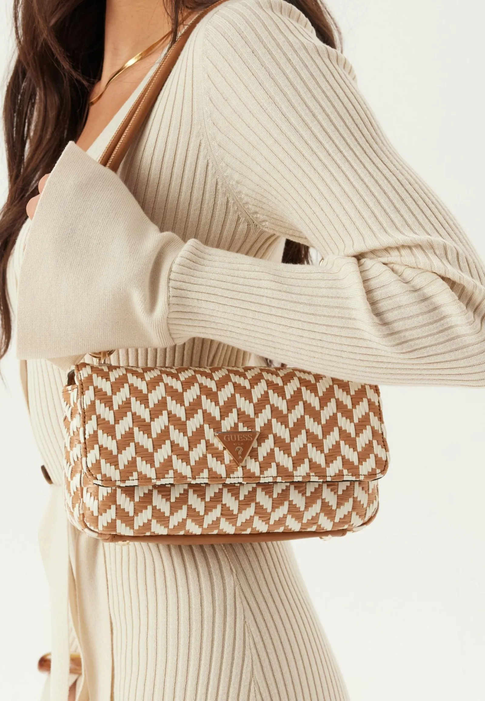 Guess Olkalaukut*Tessi Flap Shoulder Bag