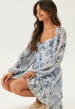 BUBBLEROOM Smokkimekot|Kukkakuosiset Ja Kuviolliset Mekot*Twist Detail Flounce Dress