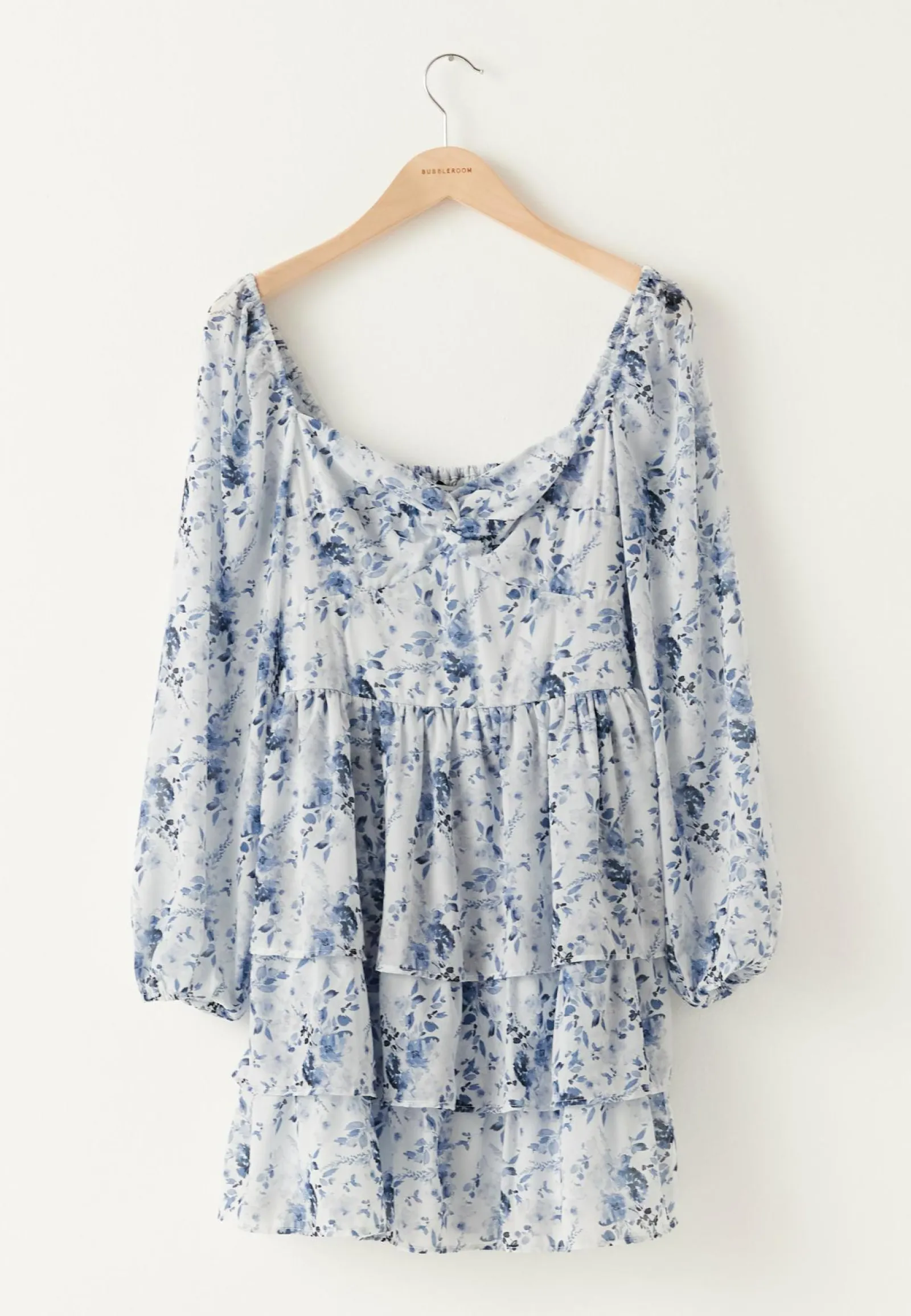 BUBBLEROOM Smokkimekot|Kukkakuosiset Ja Kuviolliset Mekot*Twist Detail Flounce Dress