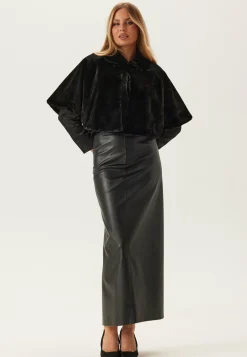 VILA Viitat|Tekoturkisjakut*Vibarbara Cape